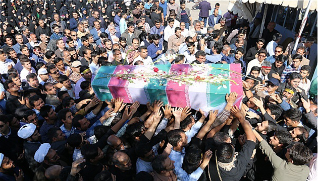 تشییع و تدفین 2 شهید گمنام در پردیس علوم پزشکی قم
