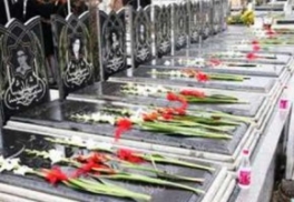 مراسم بزرگداشت سالگرد شهداي عملياتهاي كربلاي يك، رمضان و نصر ۴ شهرستان بهبهان با حضور مردم شهيد پرور بهبهان برگزار شد.