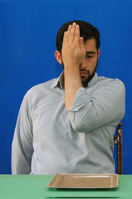 گزیده احکام رساله مصور جانبازان؛ احکام تیمم(1) تیمّم کسی که دستانش قطع شده گزیده احکام رساله مصور جانبازان؛ احکام تیمم(1) تیمّم کسی که دستانش قطع شده