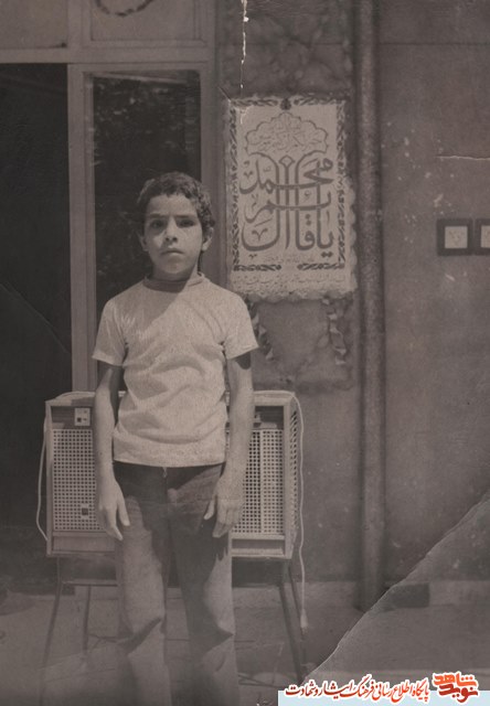 ما از یاری حسین(ع) دست نمی کشیم ما از یاری حسین(ع) دست نمی کشیم