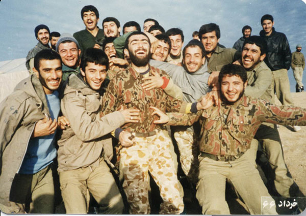 خاطرات پرتقالی (22)؛ بوی ماهی گندیده خاطرات پرتقالی (22)؛ بوی ماهی گندیده