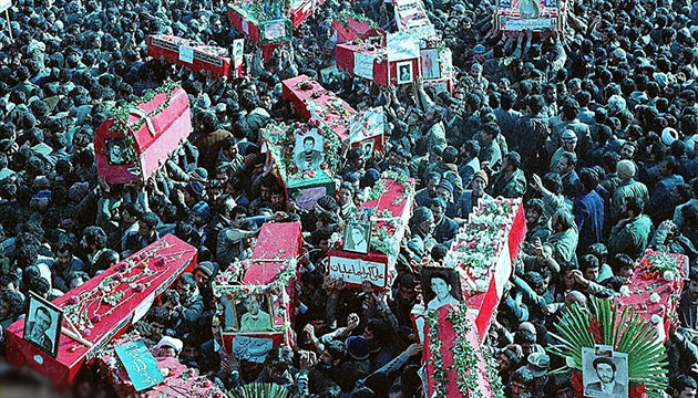 عاشورايي كه 370 لاله خونين پرپر شدند عاشورايي كه 370 لاله خونين پرپر شدند