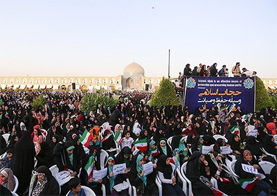 «دختران انقلاب» گرد هم می آیند «دختران انقلاب» گرد هم می آیند
