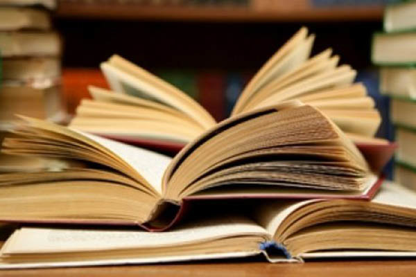 کتابهای دفاع مقدس به نمایشگاه کتاب فرانکفورت میروند کتابهای دفاع مقدس به نمایشگاه کتاب فرانکفورت میروند