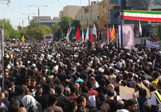 لحظه به لحظه با تشییع پیکر شهدای حادثه تروریستی اهواز /حضور پرشور خوزستانیها و عشایر عرب /پاسخ کوبنده سپاه به حامیان تروریست/ عقبه تروریست ها تا آخرین نفر شناسایی می شود لحظه به لحظه با تشییع پیکر شهدای حادثه تروریستی اهواز /حضور پرشور خوزستانیها و عشایر عرب /پاسخ کوبنده سپاه به حامیان تروریست/ عقبه تروریست ها تا آخرین نفر شناسایی می شود