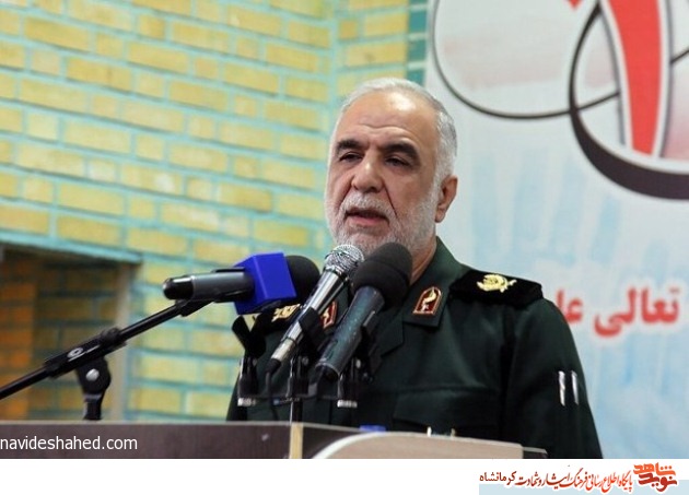 امام خمینی ما را به جایی رساند که بارها توانستيم به آمریکا سیلی بزنيم امام خمینی ما را به جایی رساند که بارها توانستيم به آمریکا سیلی بزنيم