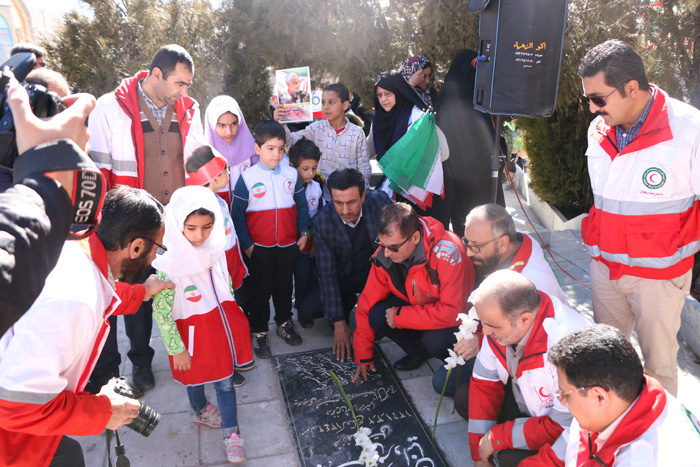 نونهالان شهرکرد با آرمانهای شهدا تجدید پیمان کردند نونهالان شهرکرد با آرمانهای شهدا تجدید پیمان کردند