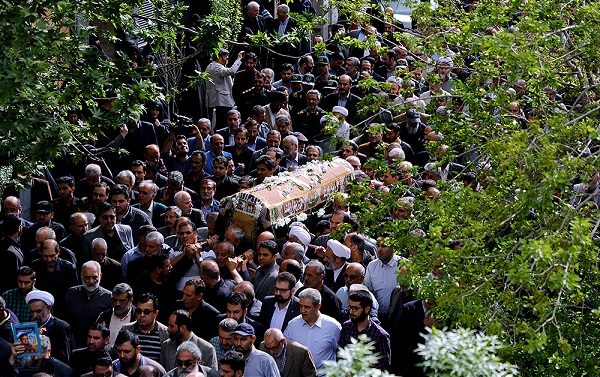مادر شهید عوض پور دعوت حق را لبیک گفت مادر شهید عوض پور دعوت حق را لبیک گفت