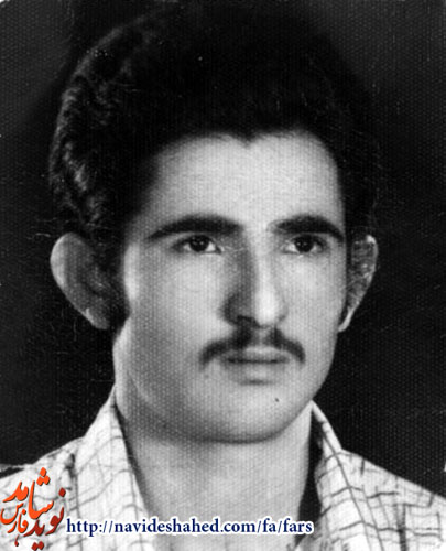 او اذان گو و مکبر مسجد بود او اذان گو و مکبر مسجد بود