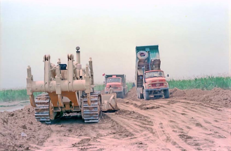گنجینه تصاویر جهاد سازندگی -  ساخت جاده سیدالشهدا