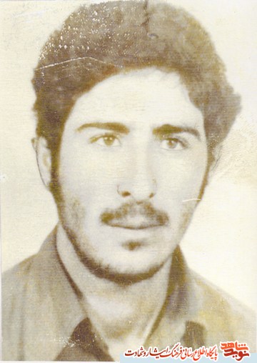 شهیدان دستهایم را بگیرید / منم همراه از راه بازمانده شهیدان دستهایم را بگیرید / منم همراه از راه بازمانده