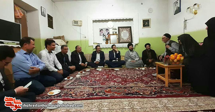 دیدار از خانواده شهید 15 ساله: علی جارویی دیدار از خانواده شهید 15 ساله: علی جارویی