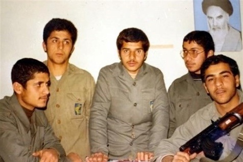 شهید عباس شعف از زخمی شدنش در ارتفاعات بازی دراز می گوید شهید عباس شعف از زخمی شدنش در ارتفاعات بازی دراز می گوید