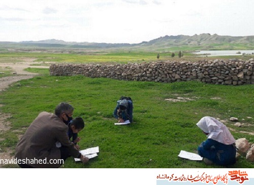 معلم جانباز همچنان با عشق می‌آموزد