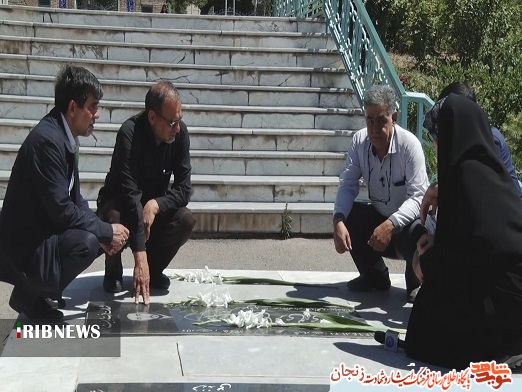 دل به دریا زدن جسارت می خواست که حسین آن را داشت دل به دریا زدن جسارت می خواست که حسین آن را داشت