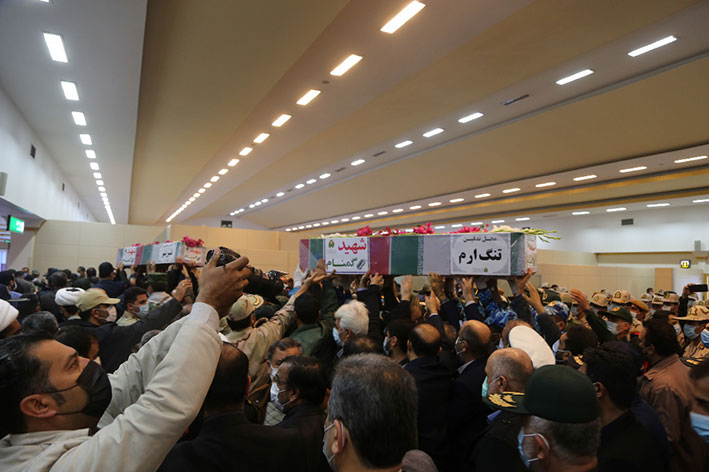 گزارش تصویری|استقابل از ۴ شهید گمنام دفاع مقدس در بوشهر