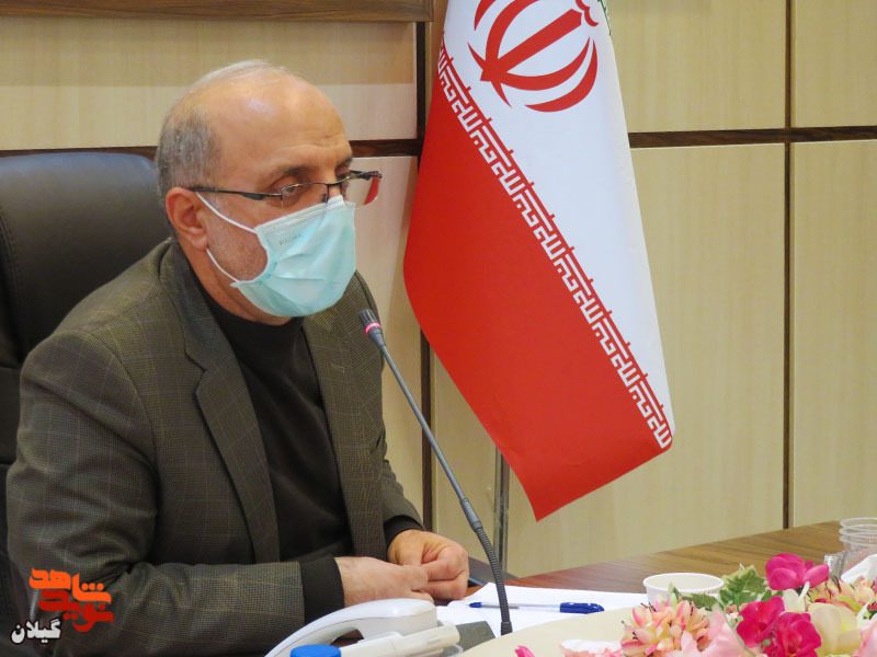پیام آوران ایثار راویان نور و راویان فتح هستند