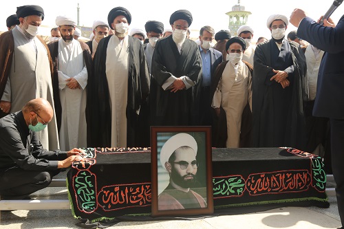 مراسم تشییع پیکر مطهر همسر شهید علی اوسطی در قم برگزار شد