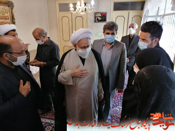 خانواده‌های ایثاگران میزبان نماینده، ولی فقیه در بنیاد شهید بودند
