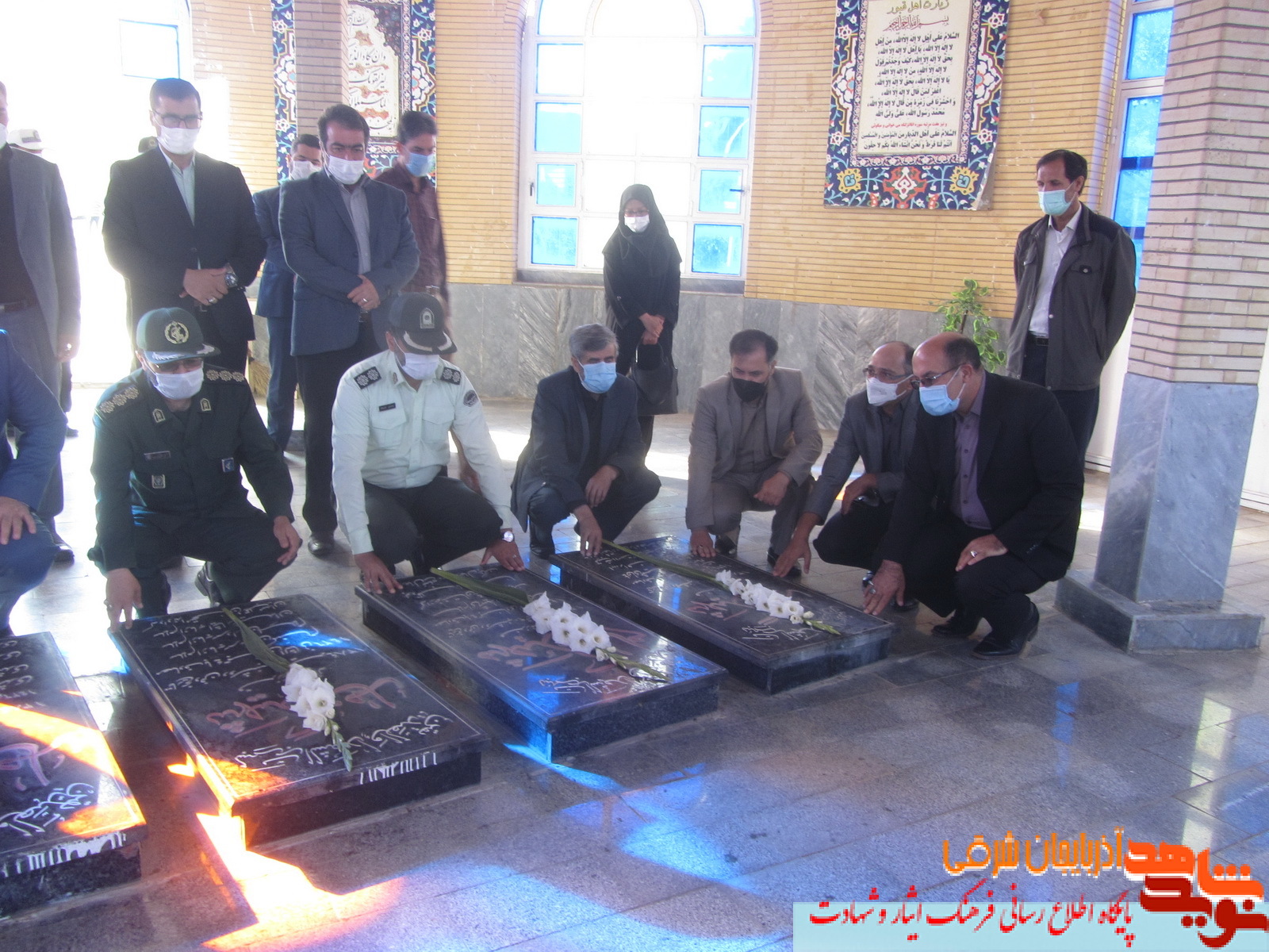 گزارش تصویری | مزار شهدای بستان آباد گلباران شد