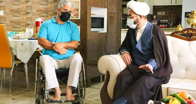 جانبازان، یادگاران دوران حماسه و ایثار هستند