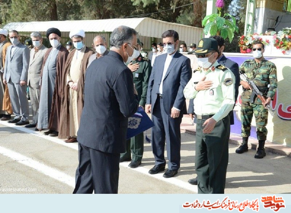 از خانواده معظم شهدا و ایثارگران تجلیل شد