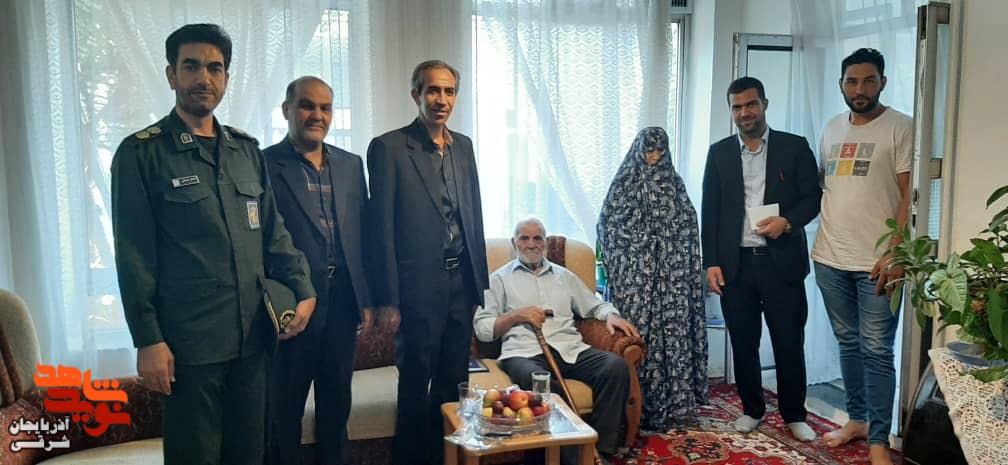 دیدار با خانواده‌های معزز شاهد و ایثارگر آذربایجان شرقی در هفته دولت