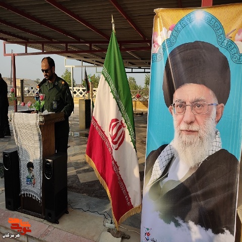 مراسم عطرافشانی و گلباران مزار شهدای بهشت زینب(س) کوی رودباری بندرلنگه مراسم عطرافشانی و گلباران مزار شهدای بهشت زینب(س) کوی رودباری بندرلنگه