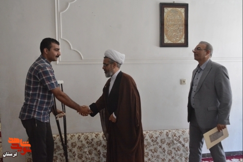 دیدار مدیرکل بنیاد شهید لرستان با جانبازان خرم آباد «رضا سبزی و مهران مریدی»