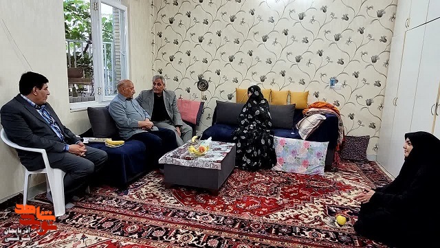 دیدار سرپرست بنیاد استان آذربایجان شرقی با ۵ خانواده شهید در تبریز