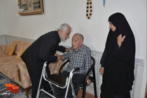غبارروبی مزار مطهر شهدای روستای پیرجد