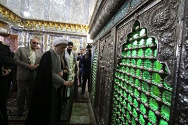 مزار سومین شهید محراب گلباران شد