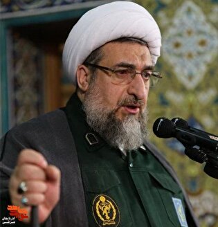 وقتی منبر و سنگر در یک لباس جمع می‌شود