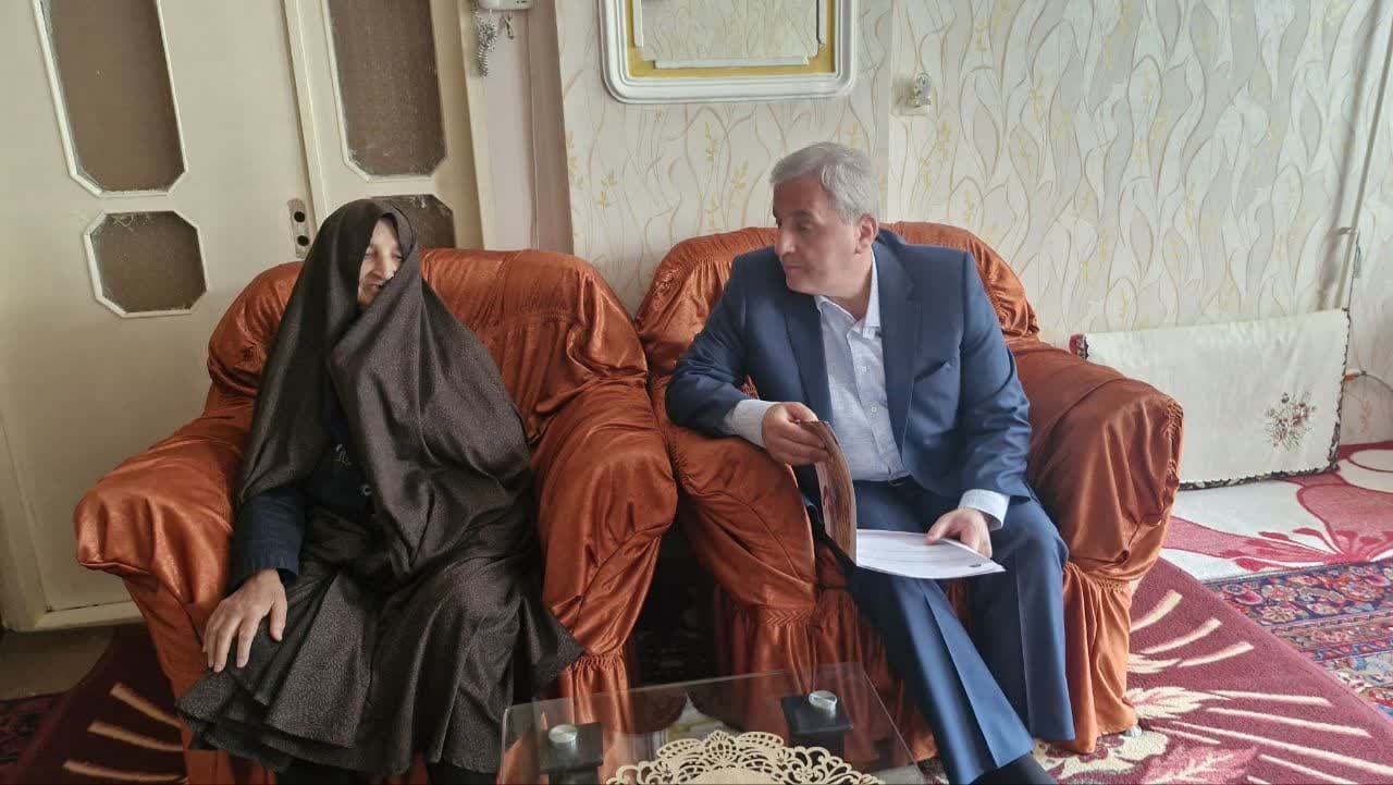 دیدار علی‌اکبر سلمانی با ۵ عضو جامعه ایثارگری