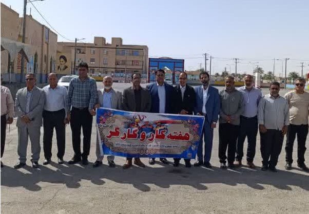 غبارروبی و عطرافشانی گلزار مطهر شهدای شهرستان زابل