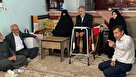  
تصاویر|دیدار مسئولین شهرستان هرسین با خانواده شهید هنرمند «رسول قنبری»