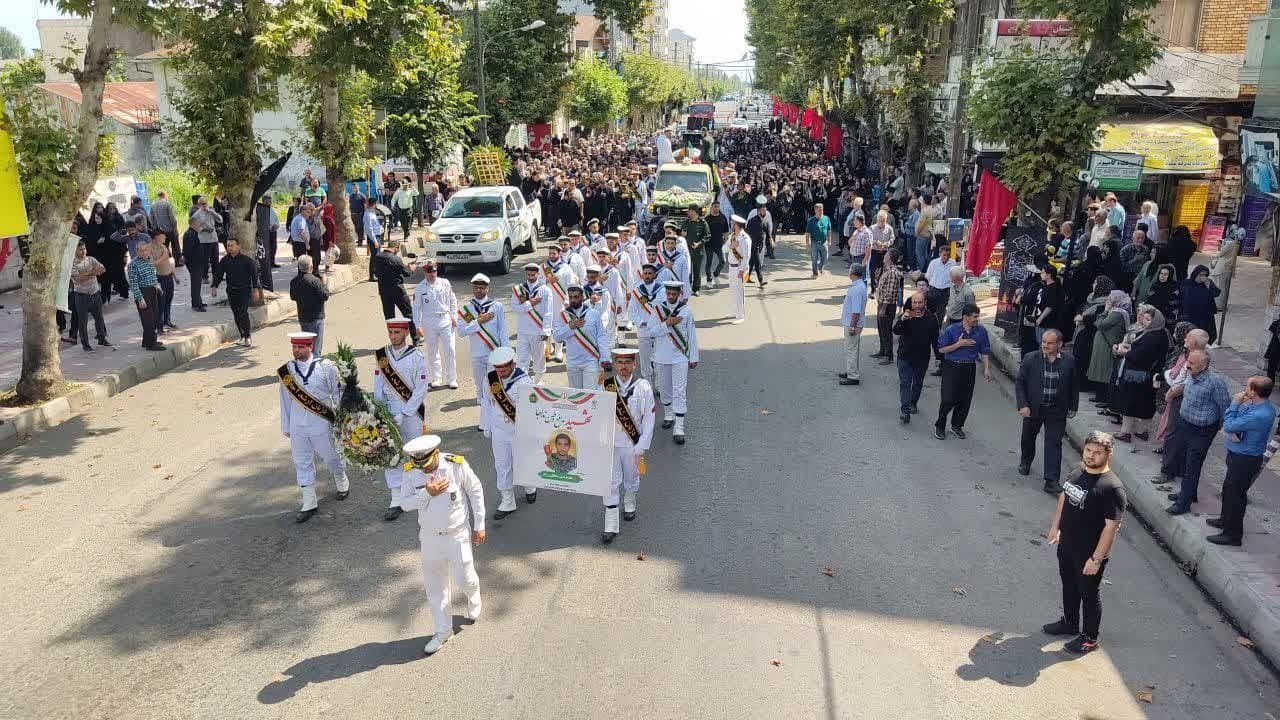 تشییع باشکوه پیکر شهید ۲۰ ساله ارتش در رضوانشهر