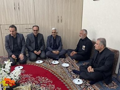 دیدار مدیرکل بنیاد شهید و امور ایثارگران مازندران با خانواده شهید نخبه علمی «محمدرضا ذاکریان»