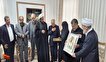 دیدار سرپرست بنیاد گلستان با خانواده شهید «مهرداد نعیمی»