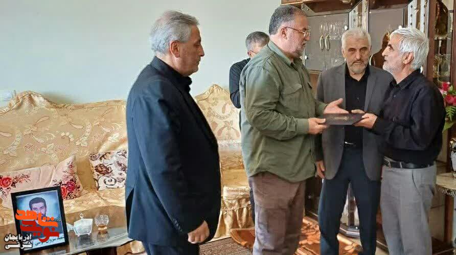 سلمانی به دیدار خانواده شهدای حملات رژیم صهیونیستی رفت