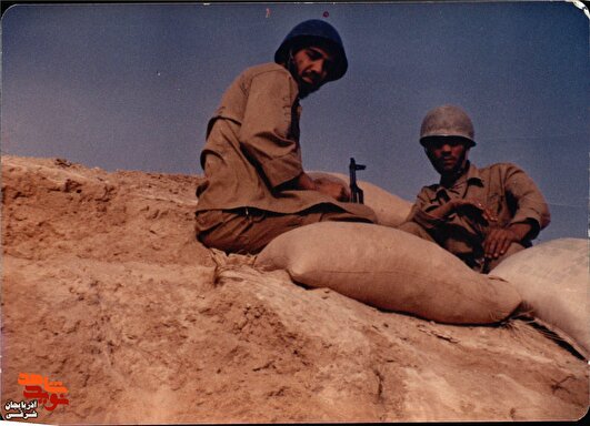 یادگار‌های مکتوب شهید غریب در اسارت منتشر شد