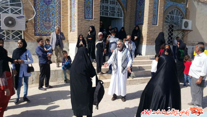 نخستین سوگواره تئاتر خیابانی ایثار در شهرستان دهلران