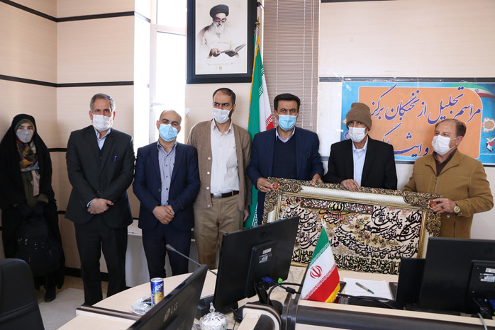 مراسم تجلیل از نخبگان شاهد و ایثارگر