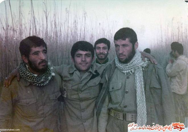 از چپ : محمد پولادوند - شهید مهدی خدیمی - ... - شهید جعفر انصاری