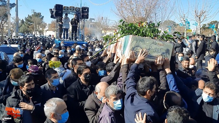 مراسم تشییع و تدفین شهید گمنام خوشنام و نشان دوران دفاع مقدس- شانزدهم دیماه ۱۴۰۰ دانشکده فنی پسران سمنان