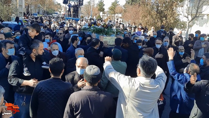 مراسم تشییع و تدفین شهید گمنام خوشنام و نشان دوران دفاع مقدس- شانزدهم دیماه ۱۴۰۰ دانشکده فنی پسران سمنان