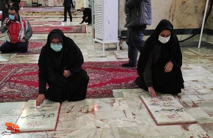 مراسم گلباران گلزار شهدای شهرستان سرخه به مناسبت ایام‌الله دهه فجر - دوازدهم بهمن‌ماه ۱۴۰۰