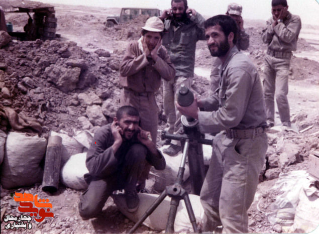 شهید حیدر مختاری دستنایی و همرزمان 