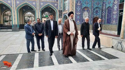 گلباران گلزار شهدای امامزاده یحیی (ع) به مناسبت هفته دفاع مقدس- پنجم مهرماه ۱۴۰۲ شهرستان سمنان