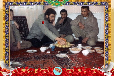 نفر دوم از چپ شهید غلامعلی صداقتی